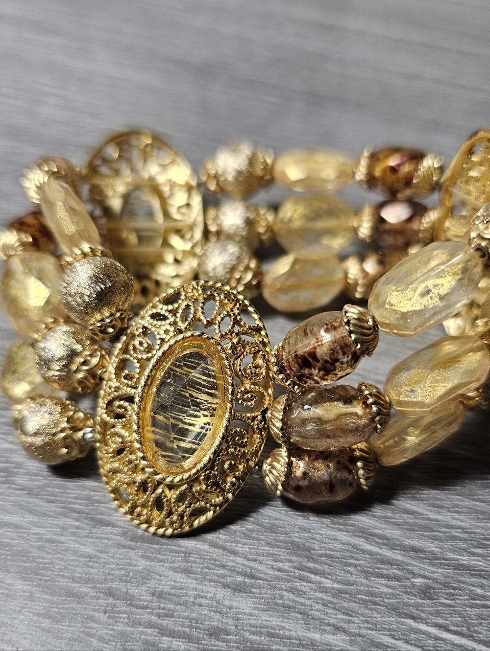 Vintage Gold Beaded Stretch Bracelet - Picture 2 of 3